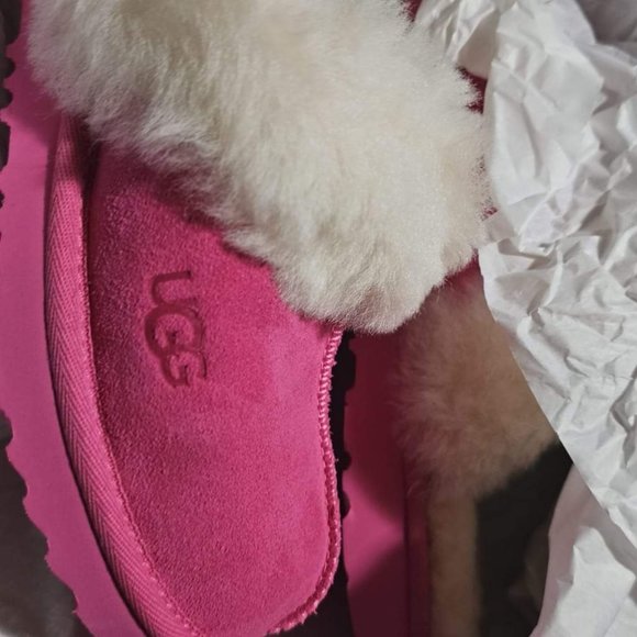 Girls ugg slippers size 3 big kids - Picture 1 of 1